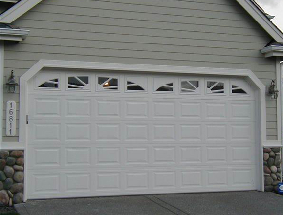 garage_door_with_glass